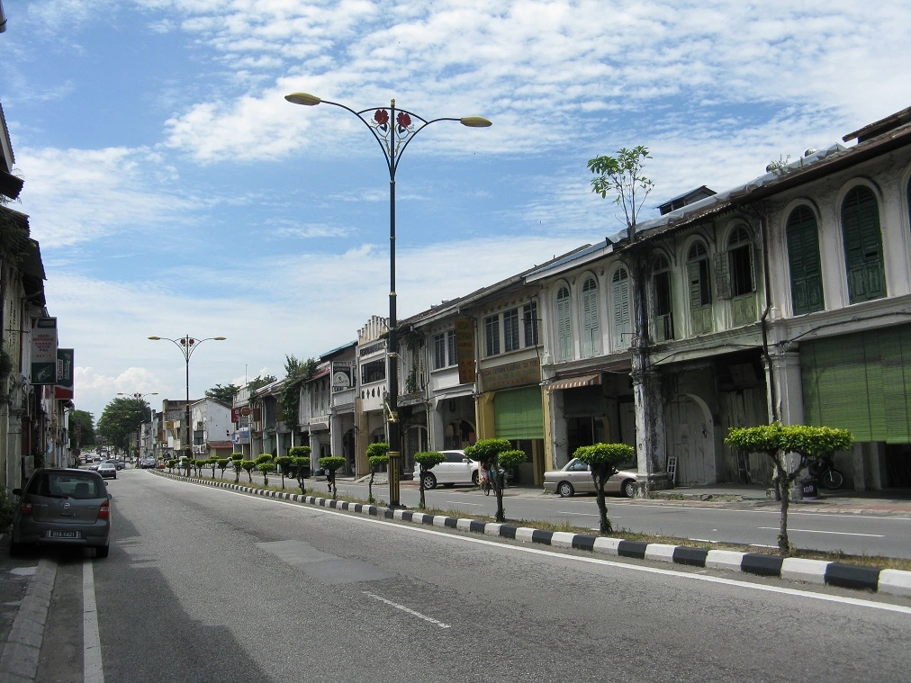 MONT KIARA